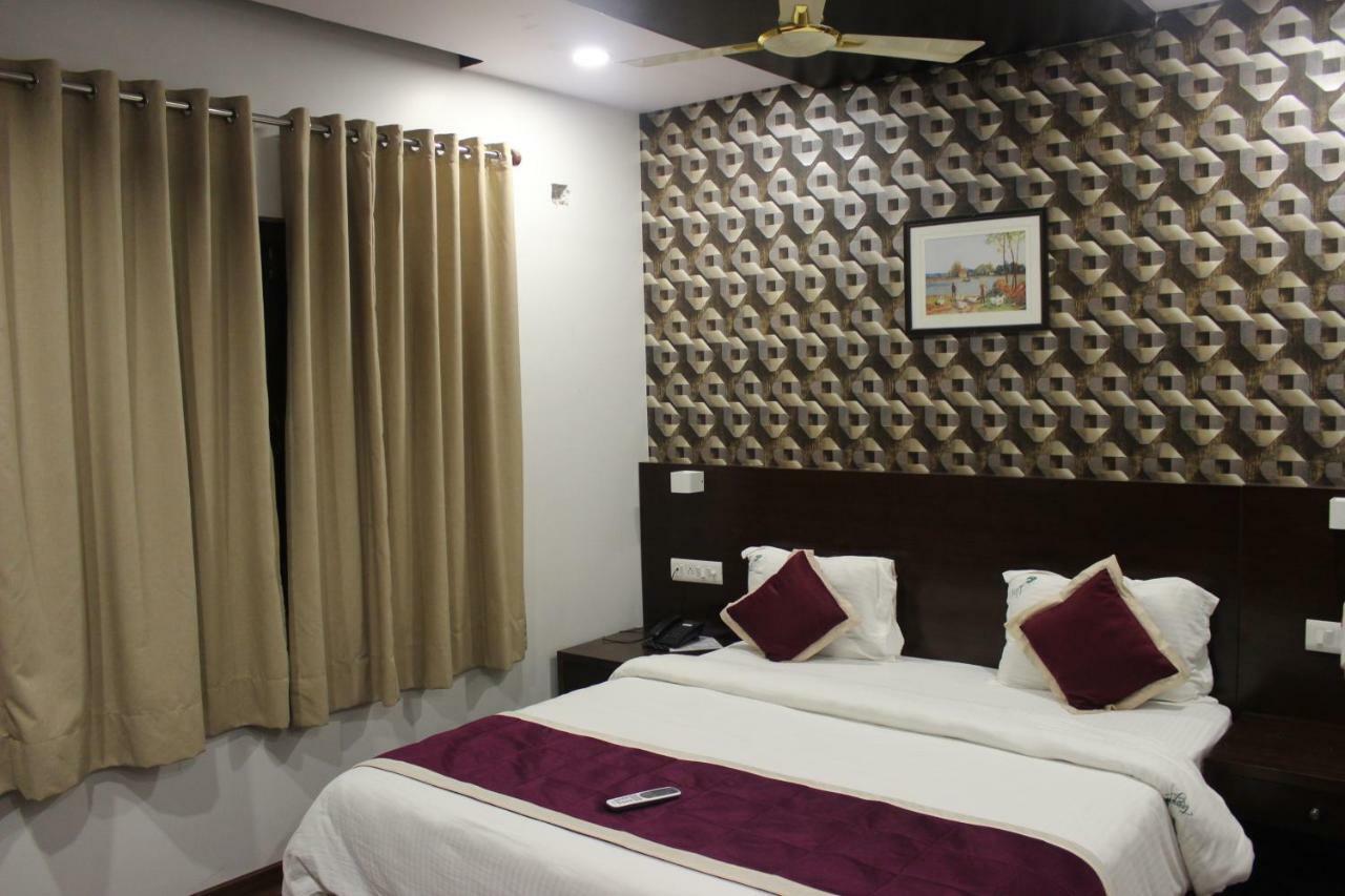 Tango Beach Resort Lakshmanpur Екстериор снимка